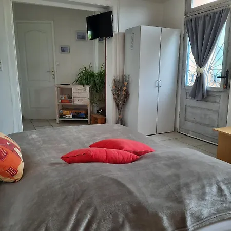 à La Ferme Avec Piscine Hébergement de vacances *