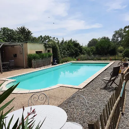 بيت للعطل A La Ferme Avec Piscine *