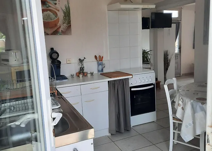 à La Ferme Avec Piscine Hébergement de vacances *